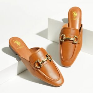 FOOTWEAR